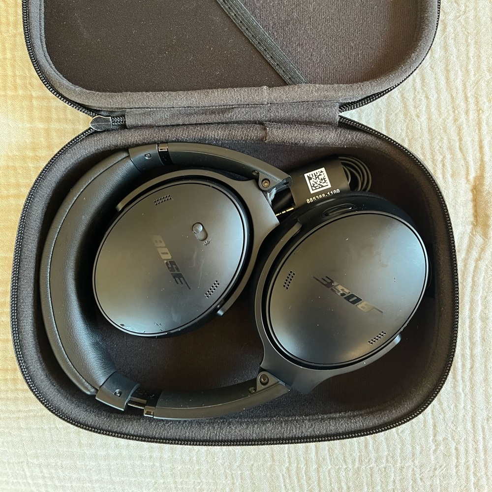 Bose Quiet Comfort - Picture 3 of 6